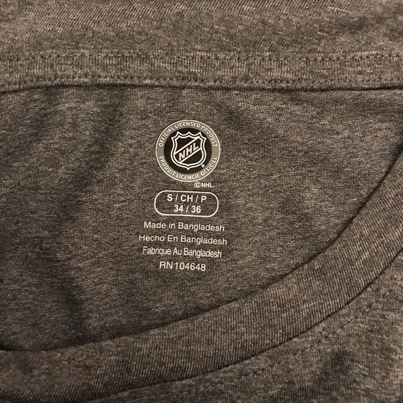 NWOT NHL Toronto Maple Leafs T-Shirt - Picture 3 of 4